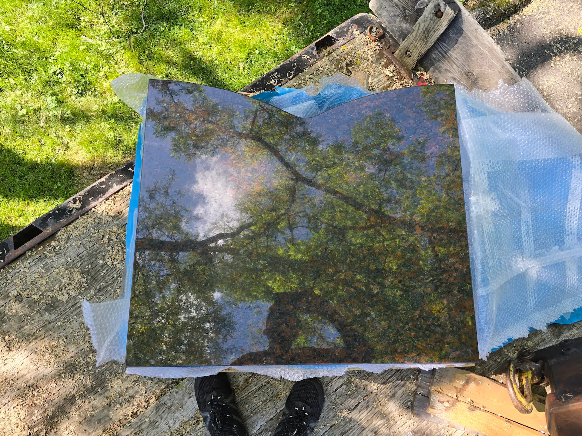 Granite Memorial Bench hand-carved by Memorial Bench Finder in NJ — image 4