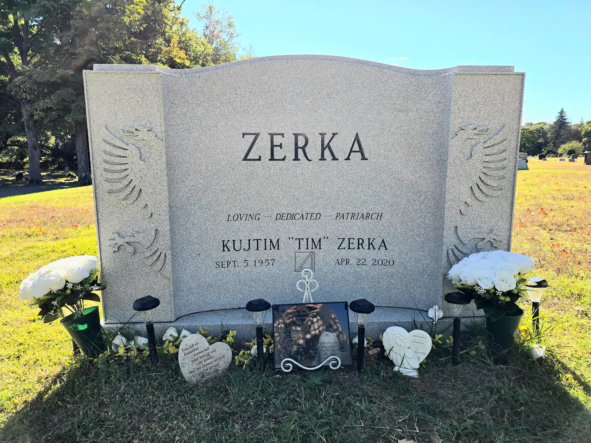 Granite Memorial Bench hand-carved by Memorial Bench Finder in NJ — image 5
